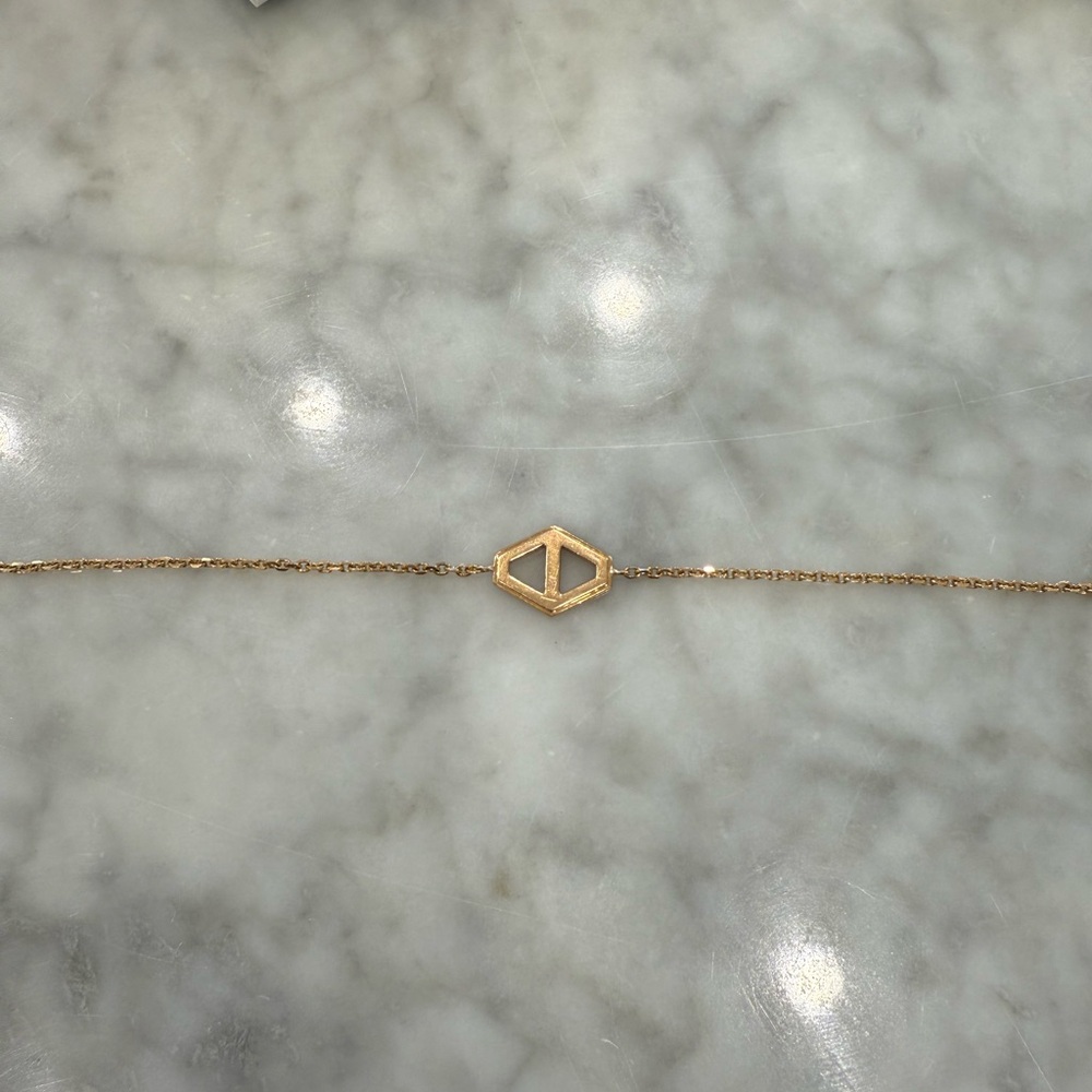 Walters Faith 18k Hexagon Sapphire bracelet - Picture 8 of 8